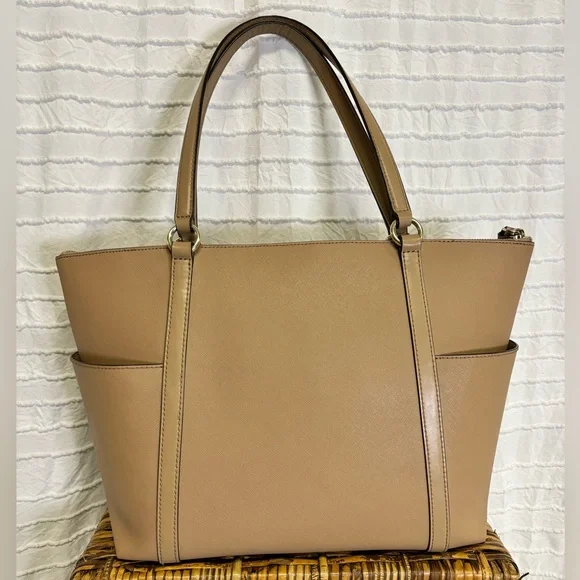 EUC Michael Kors Sullivan Top-Zip Tote Bag Tan Classic Chic Business Purse - Picture 2 of 15